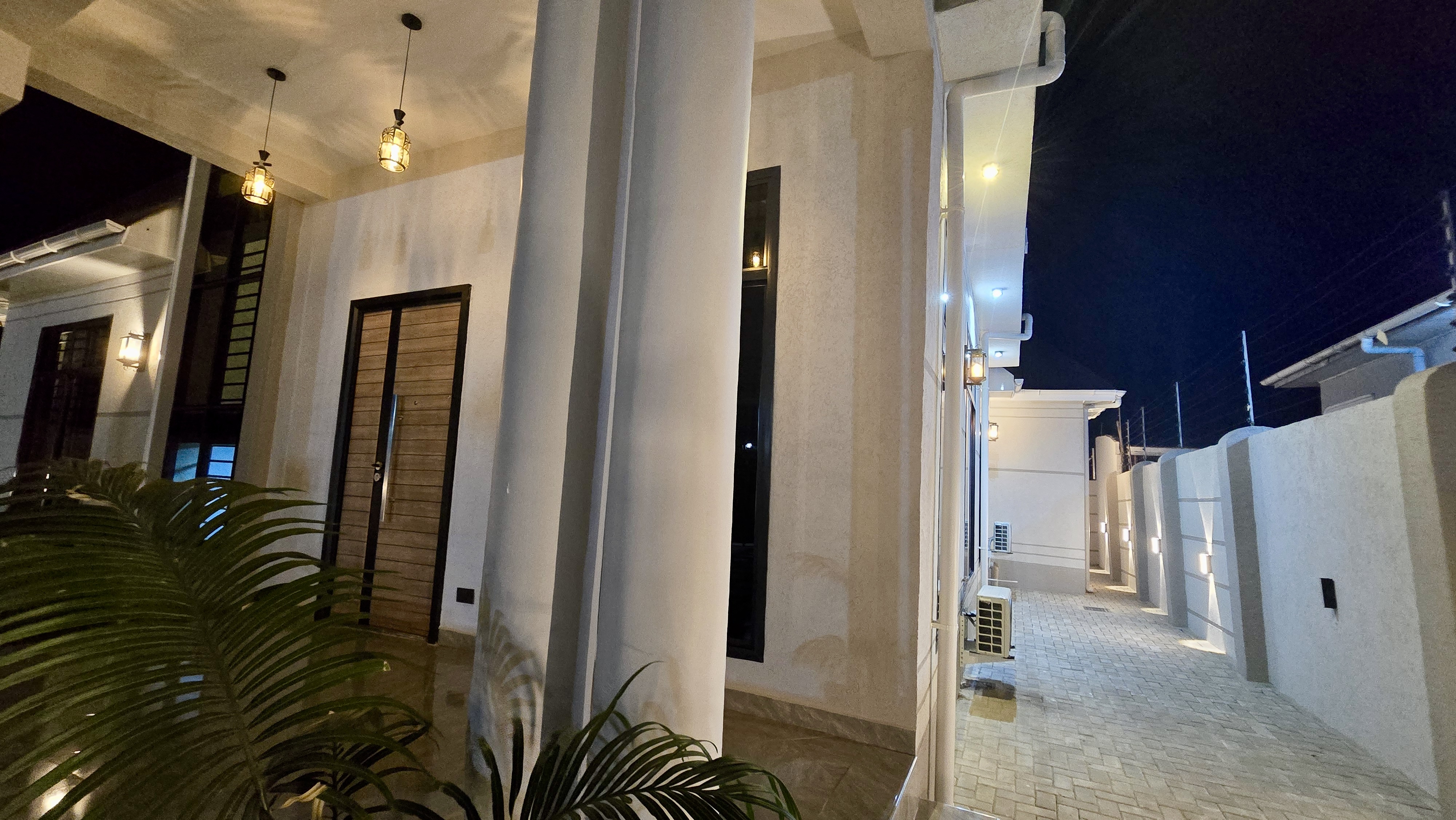 An image for HOUSE FOR SALE